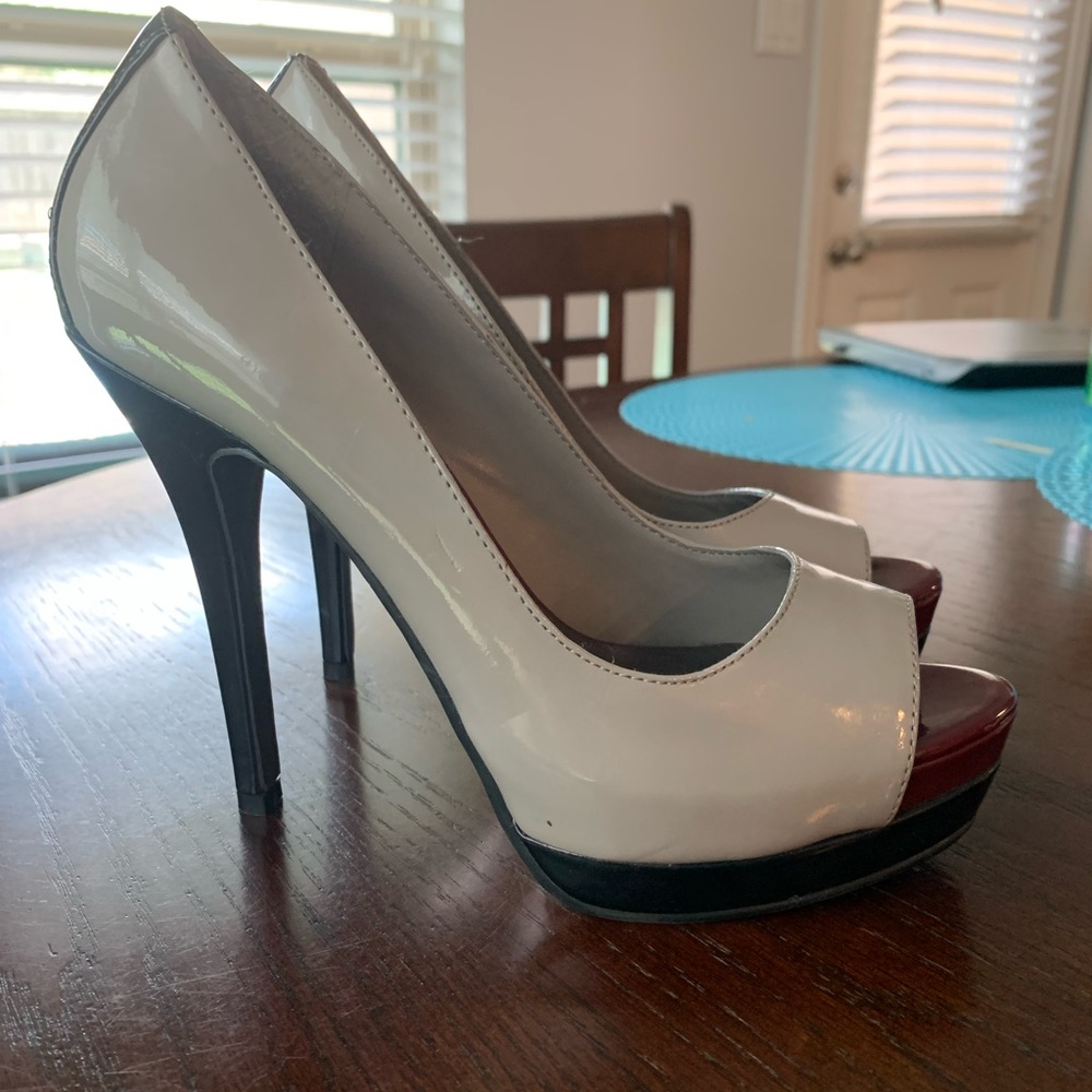 Jessica Simpson JP-Edith open toe platform pump